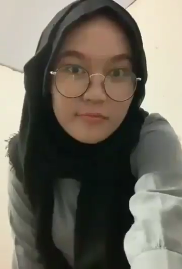 Nonton Film Mahasiswi Hijab Body Pulen Copot-copot Baju Omek Terbaru
